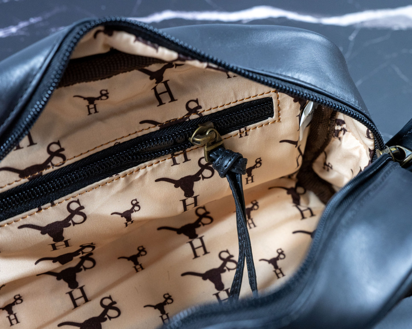 Cowhide Leather Toiletry Dopp Kit Travel Bag