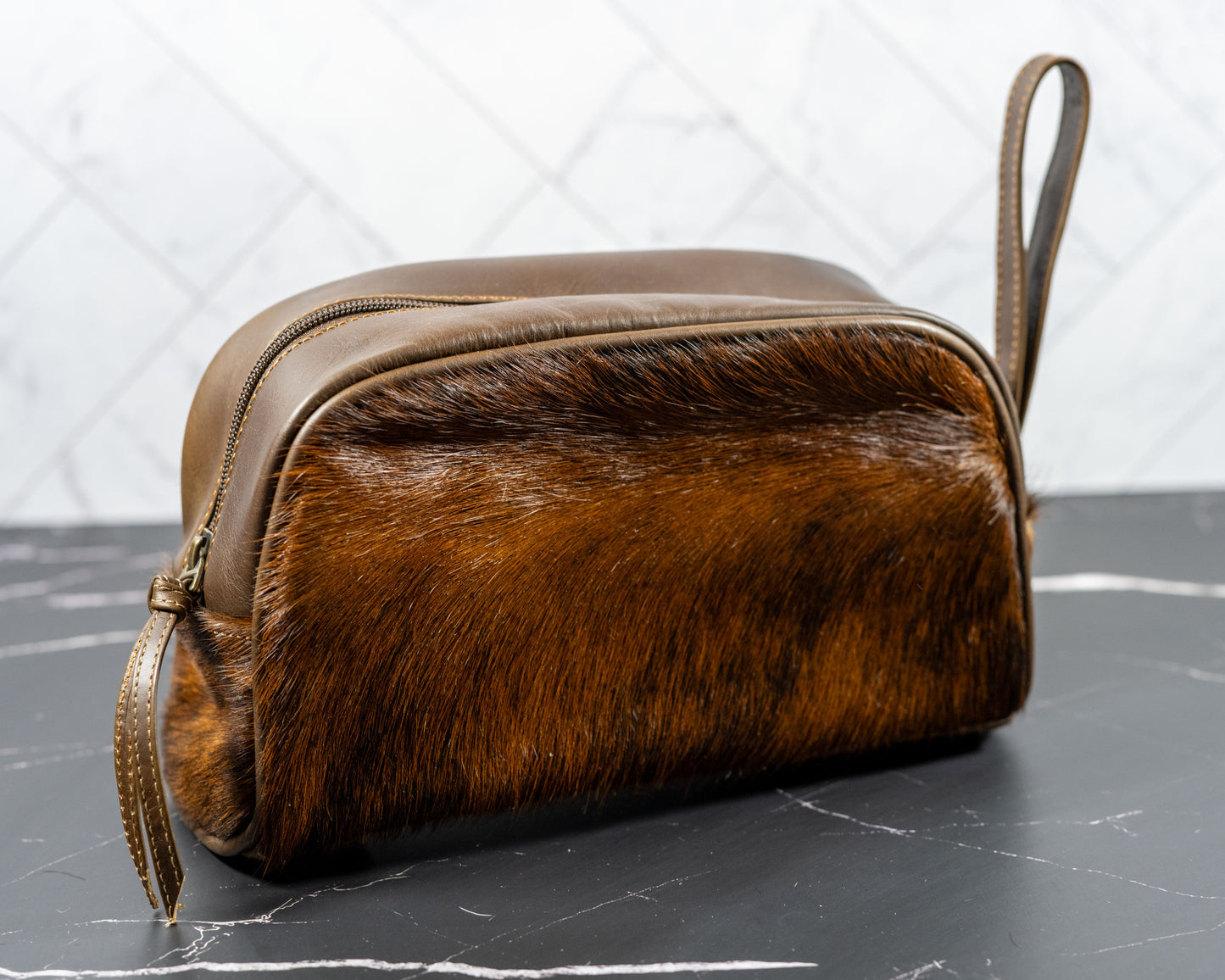 Cowhide Leather Toiletry Dopp Kit Travel Bag