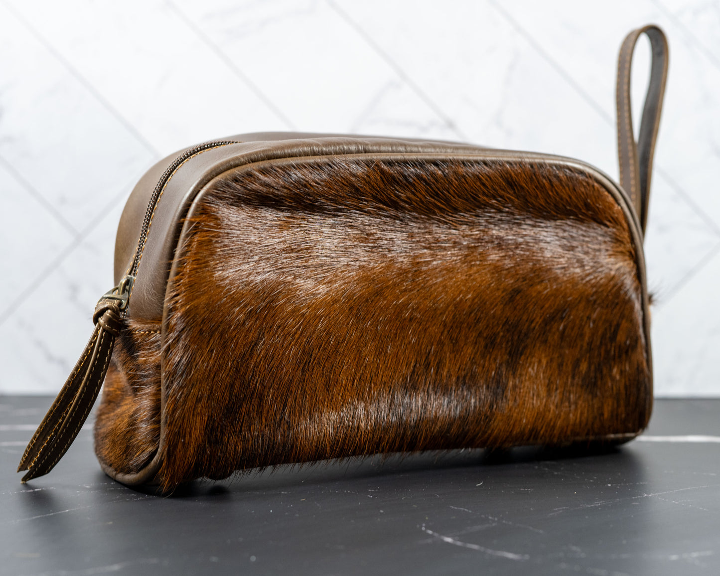 Cowhide Leather Toiletry Dopp Kit Travel Bag