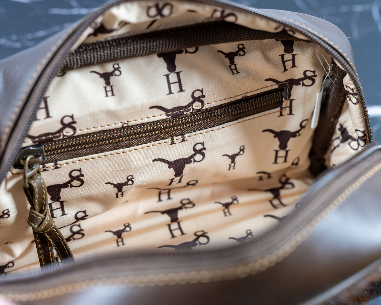 Cowhide Leather Toiletry Dopp Kit Travel Bag