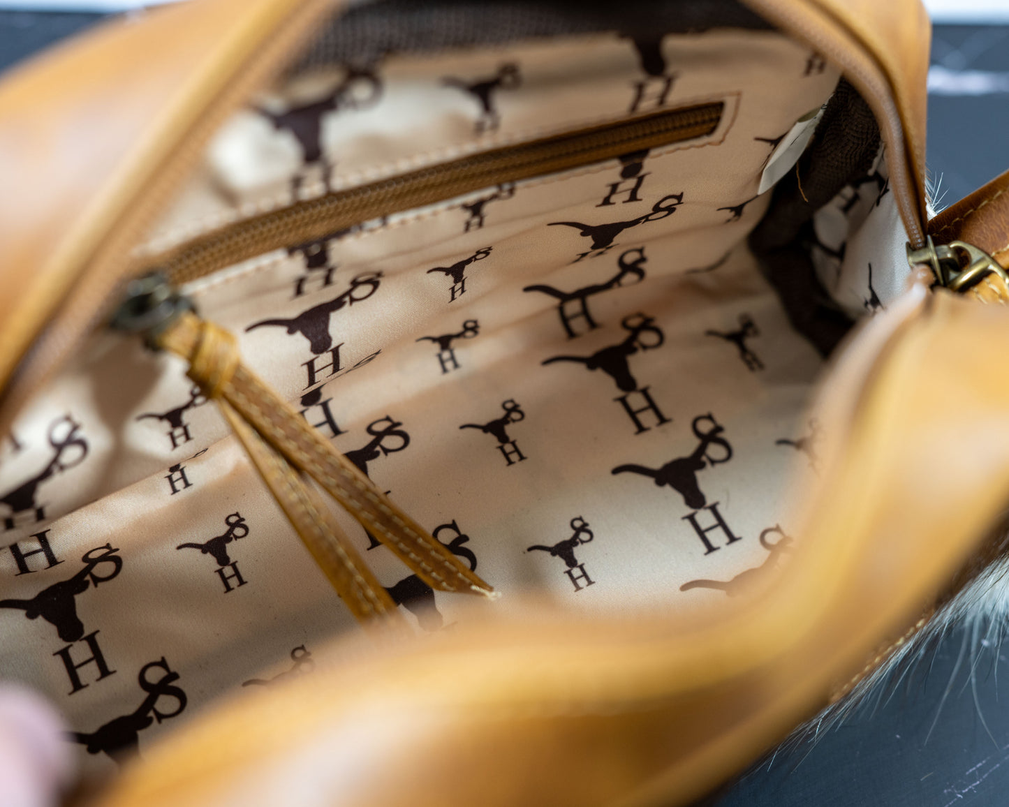 Cowhide Leather Toiletry Dopp Kit Travel Bag