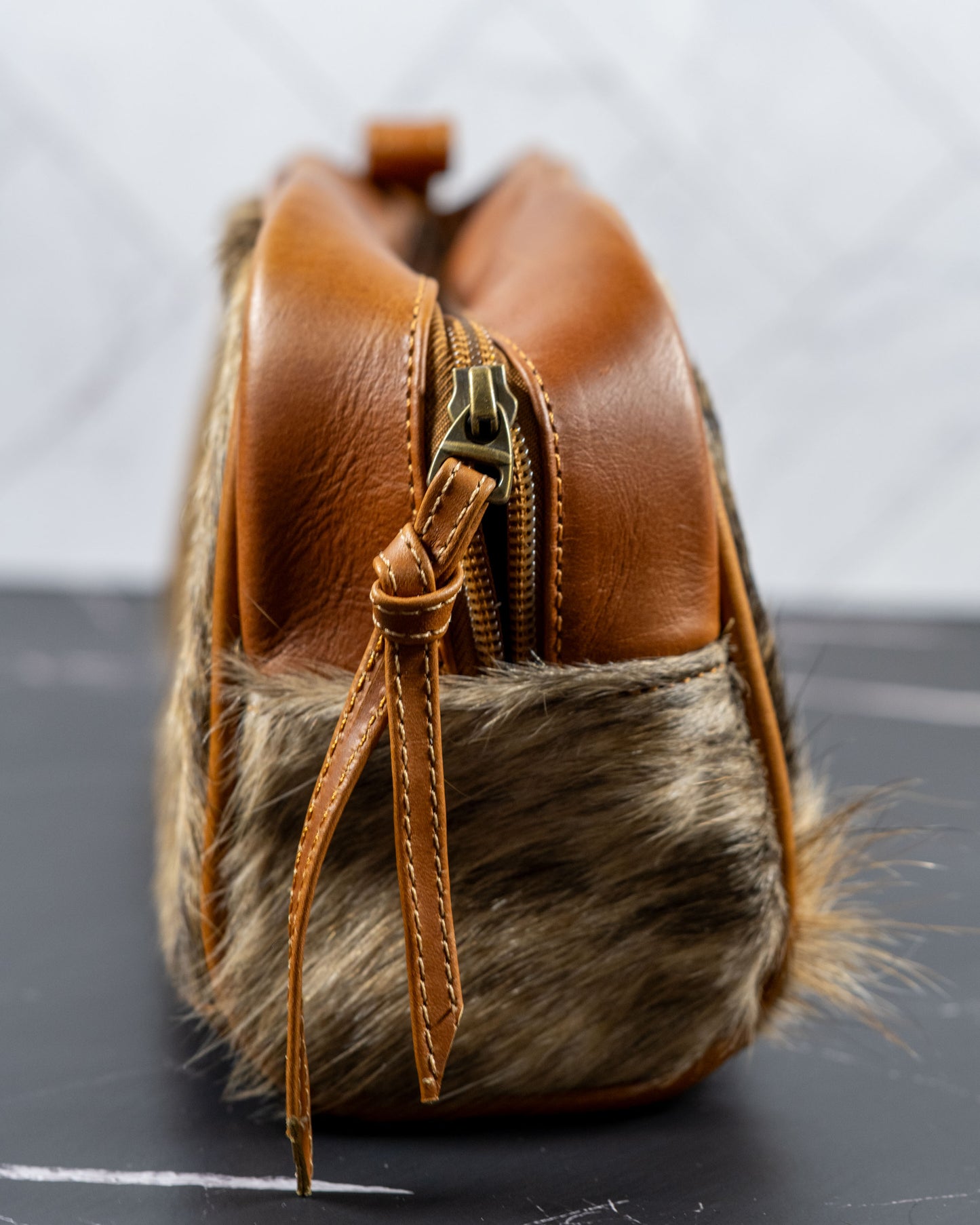 Cowhide Leather Toiletry Dopp Kit Travel Bag