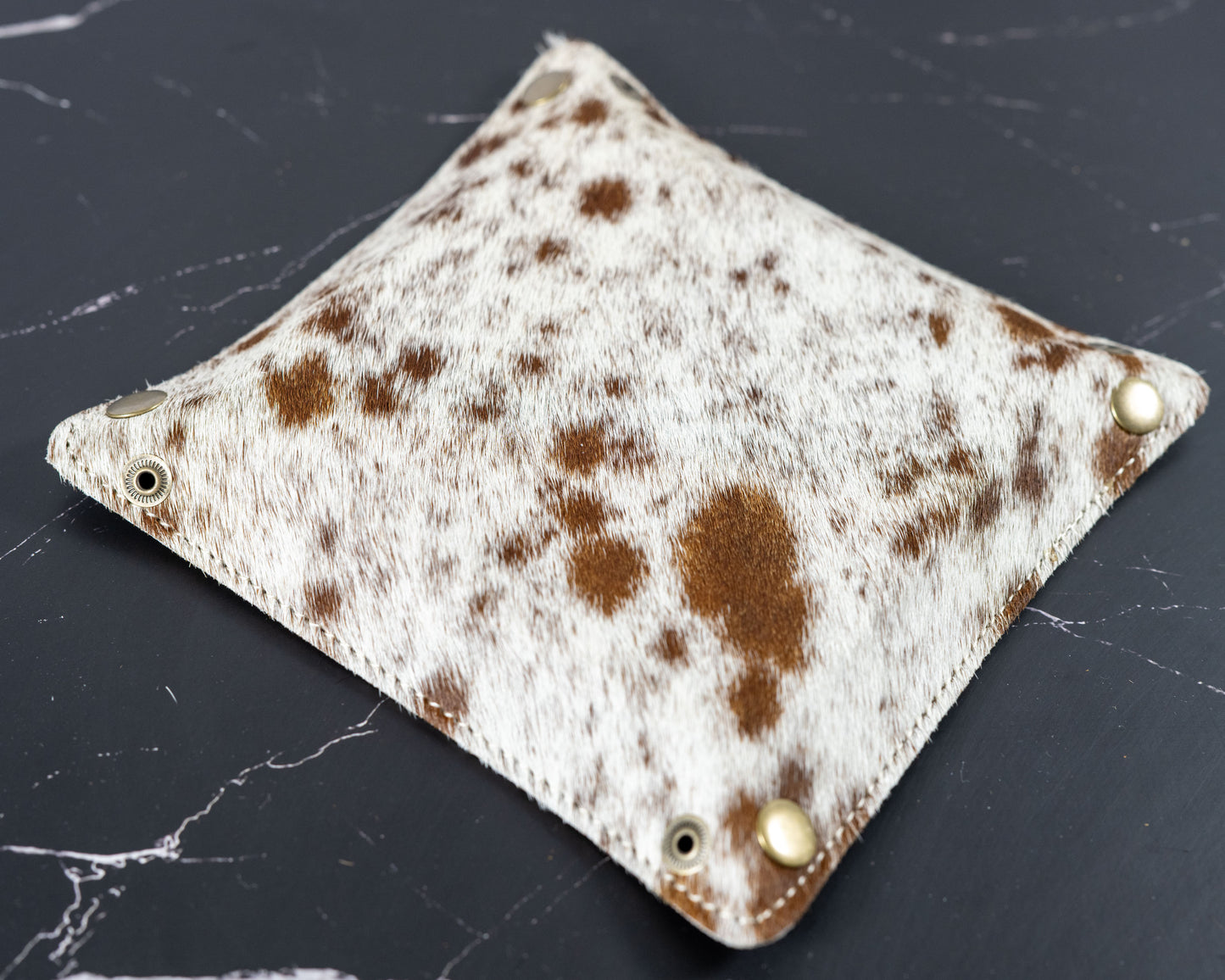 COWHIDE LEATHER TRAY - jewelry storage keys 