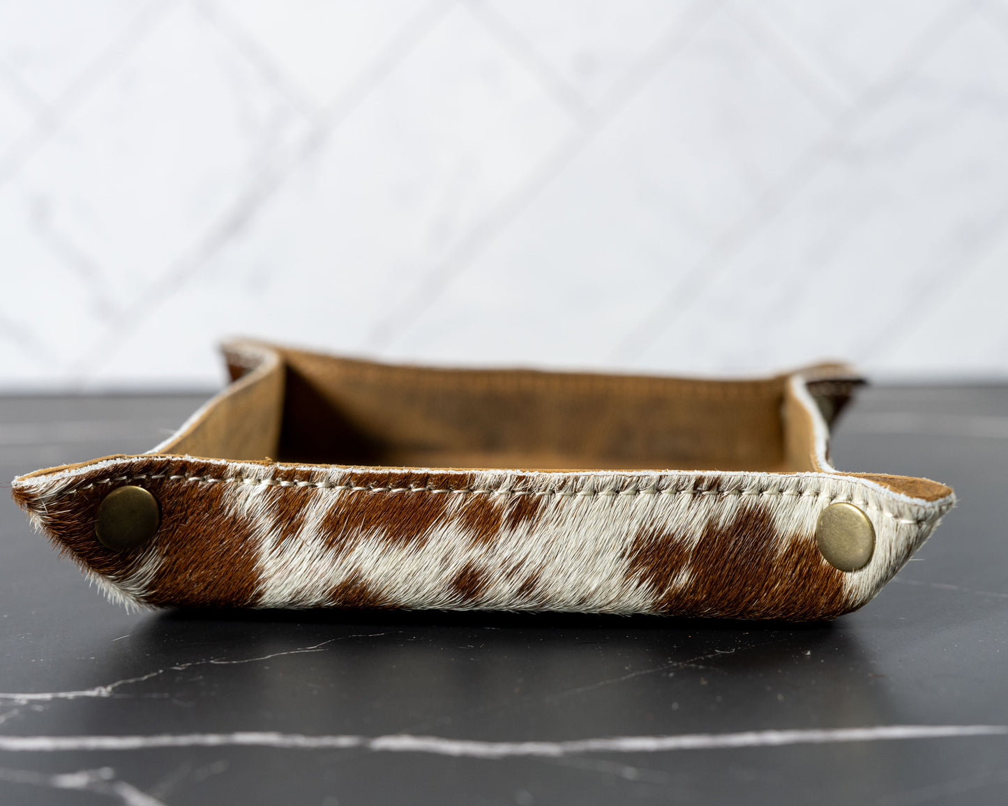 COWHIDE LEATHER TRAY - jewelry storage keys 