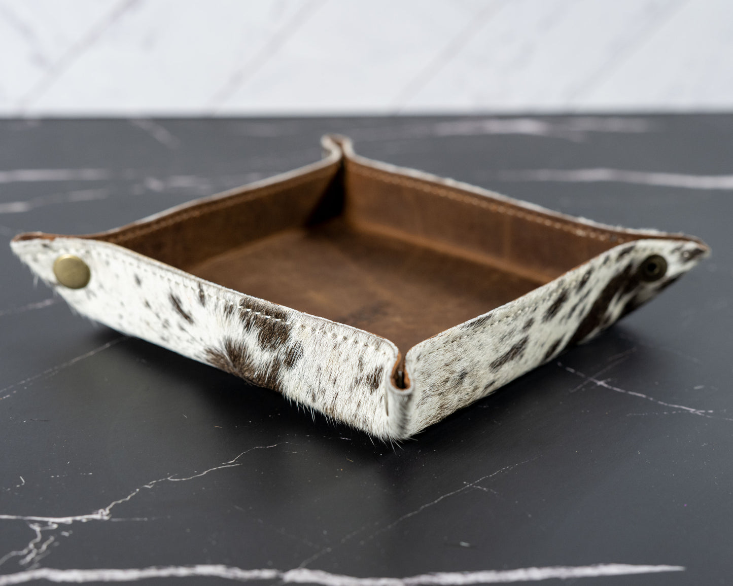 COWHIDE LEATHER TRAY - jewelry storage keys 